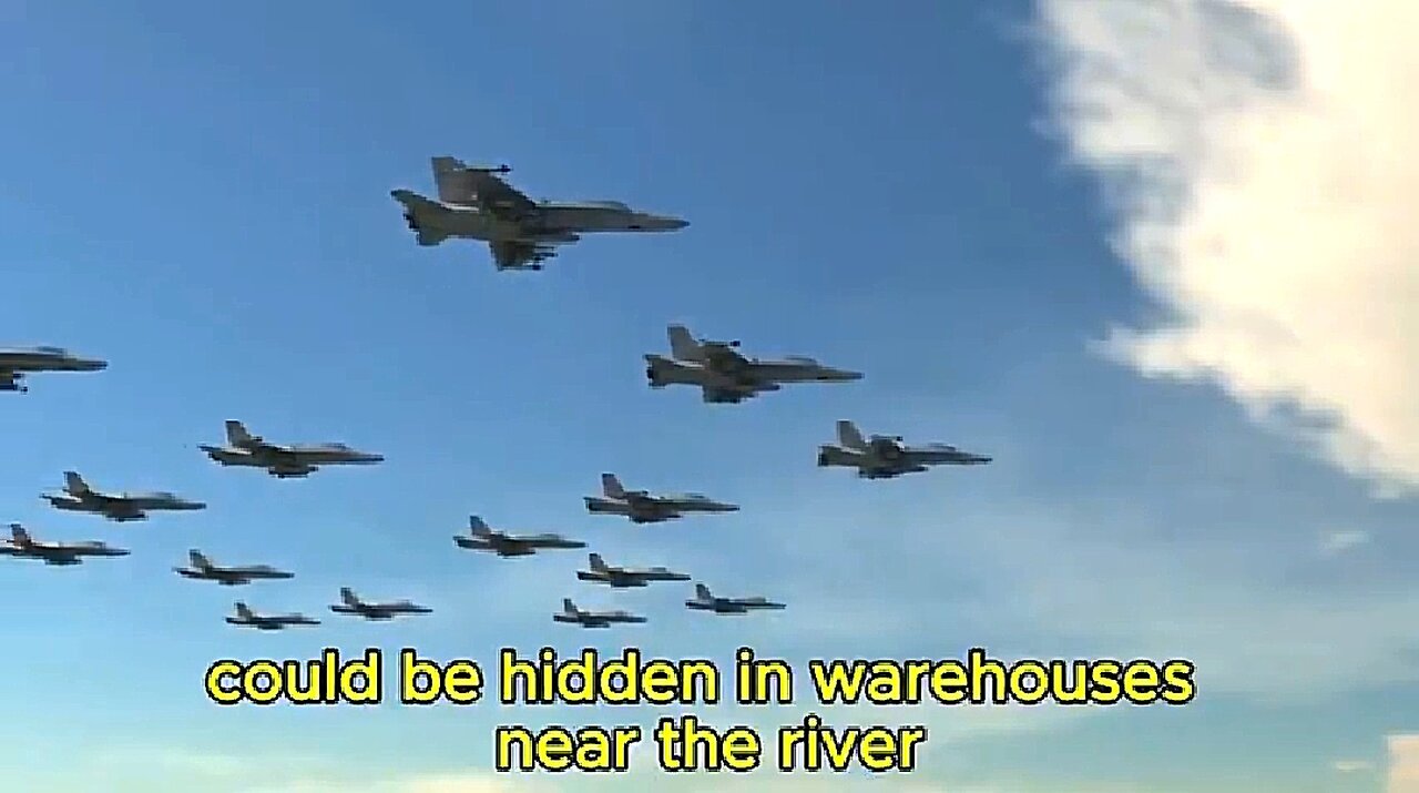 COL DOUGLAS MACGREGOR - 300 RUSSIAN VESSELS SIGNAL THE ENDGAME FOR UKRAINE ON THE DNIPRO 🔥