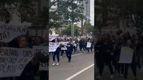 Enfermeiros do Estado fazem protesto em Vitória