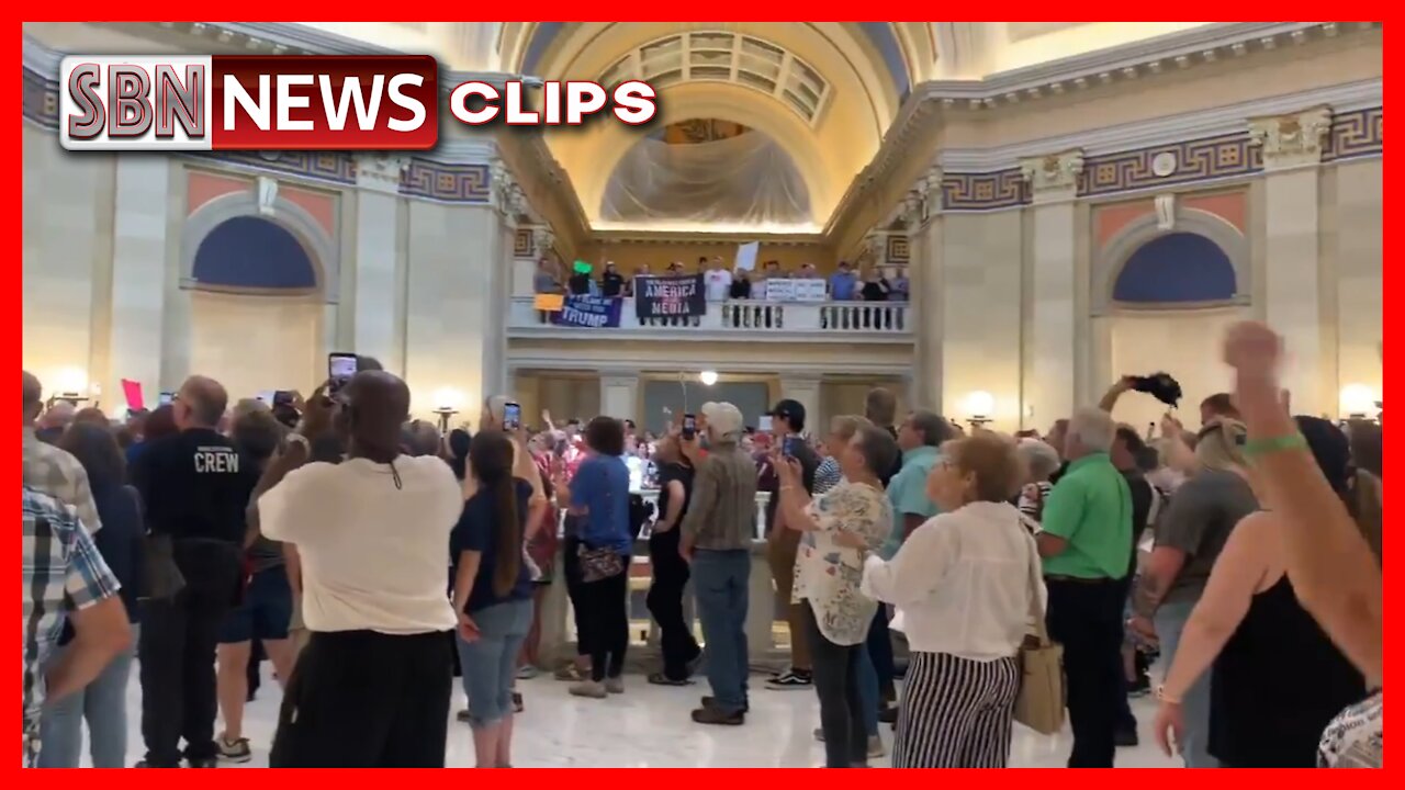 Hundreds Got Into the Oklahoma State Capitol Today Demanding No Vaccine Mandates. - 3041