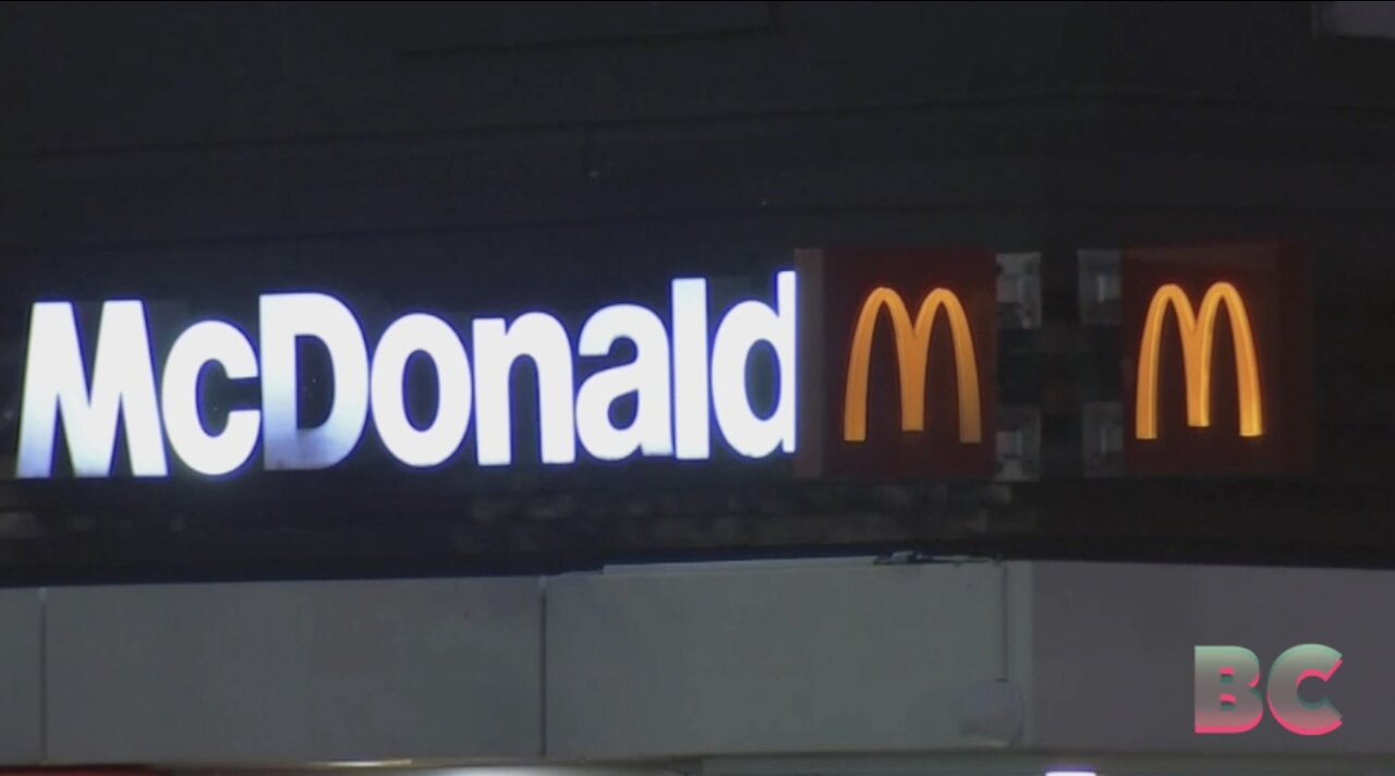 16-year-old girl fatally stabbed outside Washington, D.C., McDonald’s in dispute over sauce
