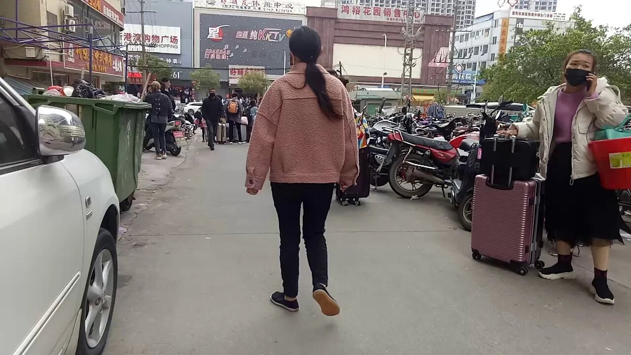 农民工返厂复工大军,人山人海,场面真壮观,中国广东,白石秋长街道
