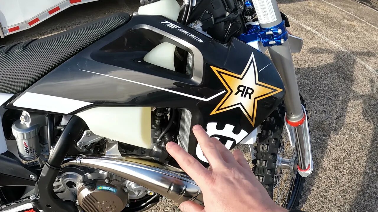 2022 Husqvarna TE300i ROCKSTAR EDITION | Engine Start