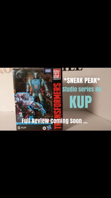 *Sneak Peak* Studio Series 86 Deluxe KUP Review ... Full Review Link in Descriotion #shorts