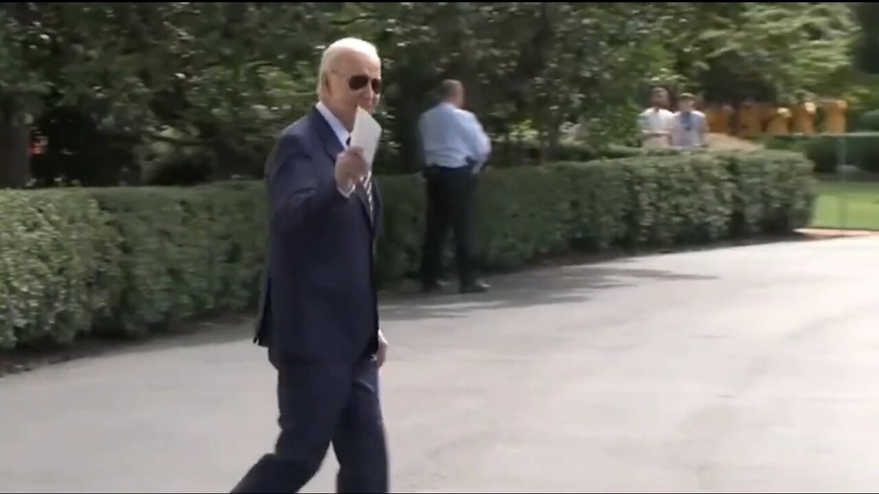 Biden Waves Away Questions About The Devastation In Hawaii