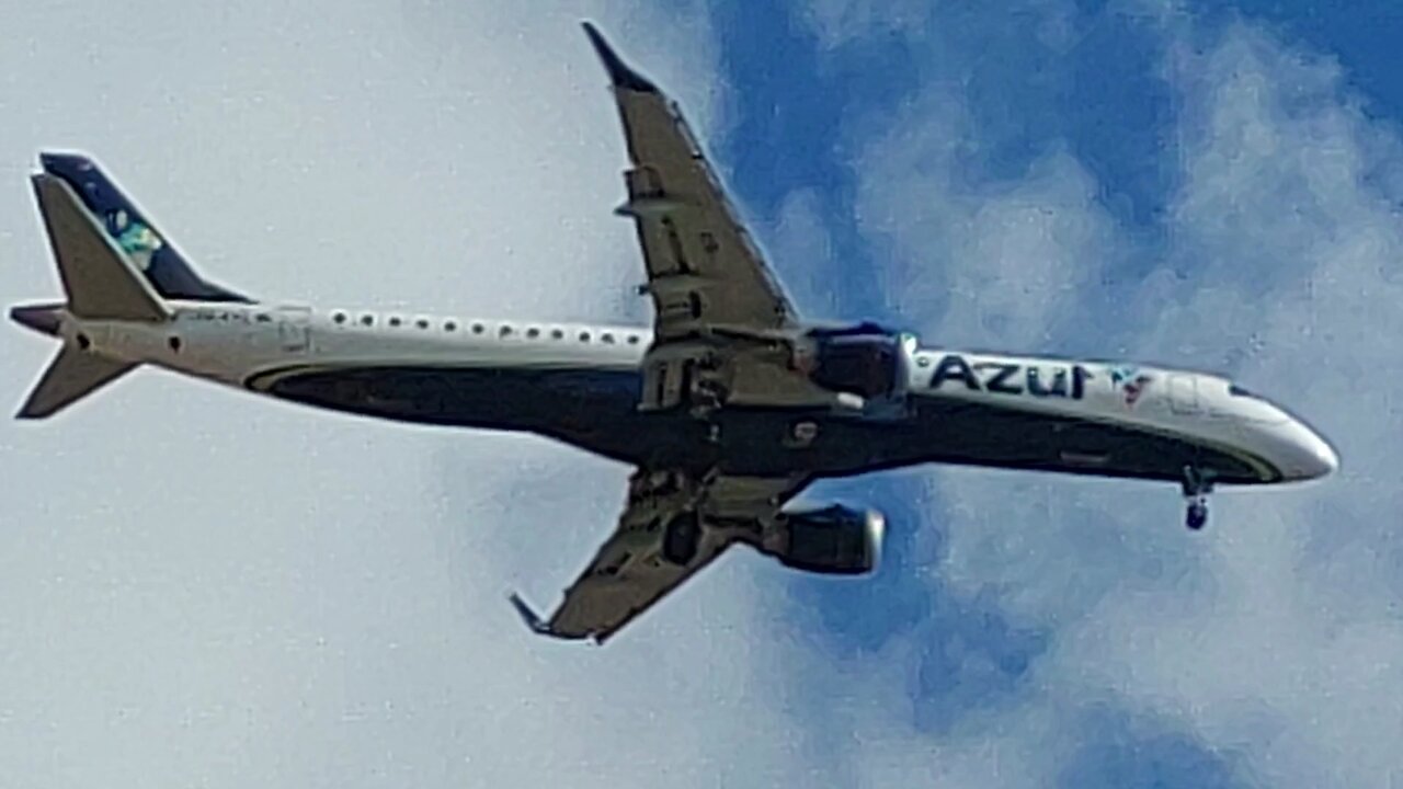 Embraer 195 PR-AXR vindo de Belém do Pará para Fortaleza