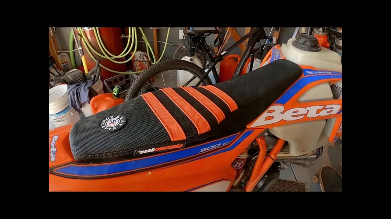 2021 Beta 300 RR Racing - Seat Concepts - Element Seat