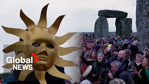 Thousands gather at Stonehenge to mark winter solstice