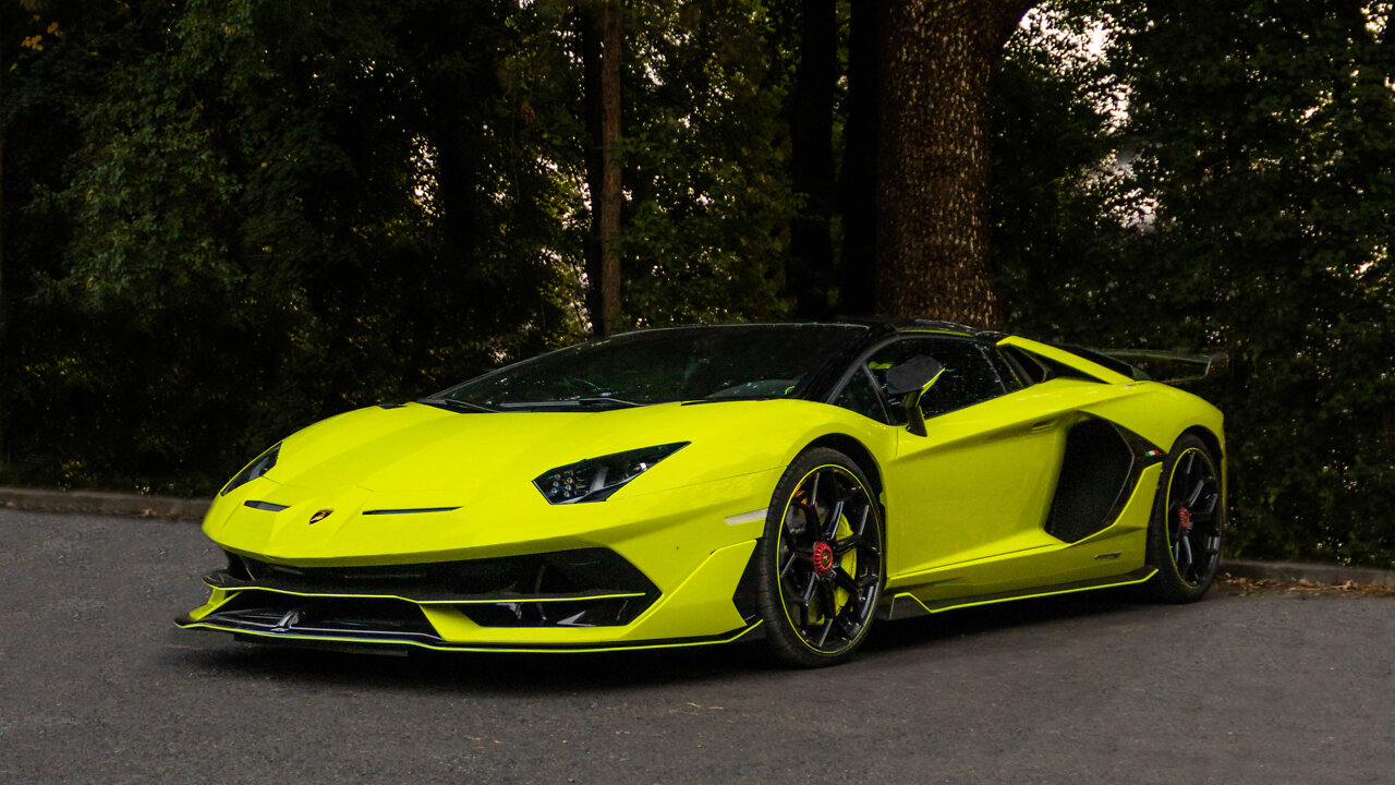 V12 Aventador SVJ Sound | Car spotting in Bucharest