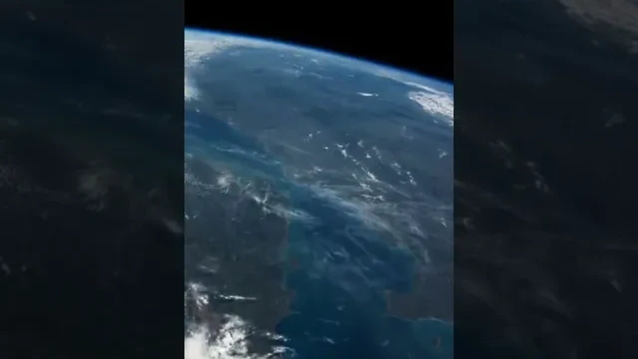 Earth from The Orbit ISS067 135198-136272