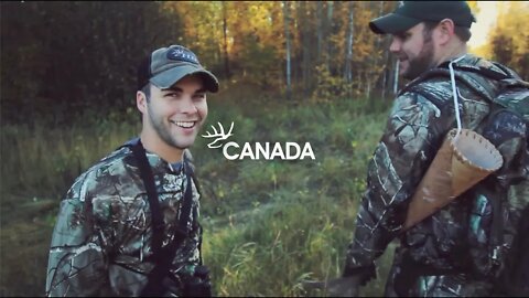 CANADA Bull Moose Comes EYE TO EYE With Bowhunter!