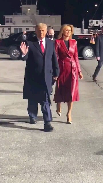 Total Class!!! The best President and First Lady in the history of the USA.