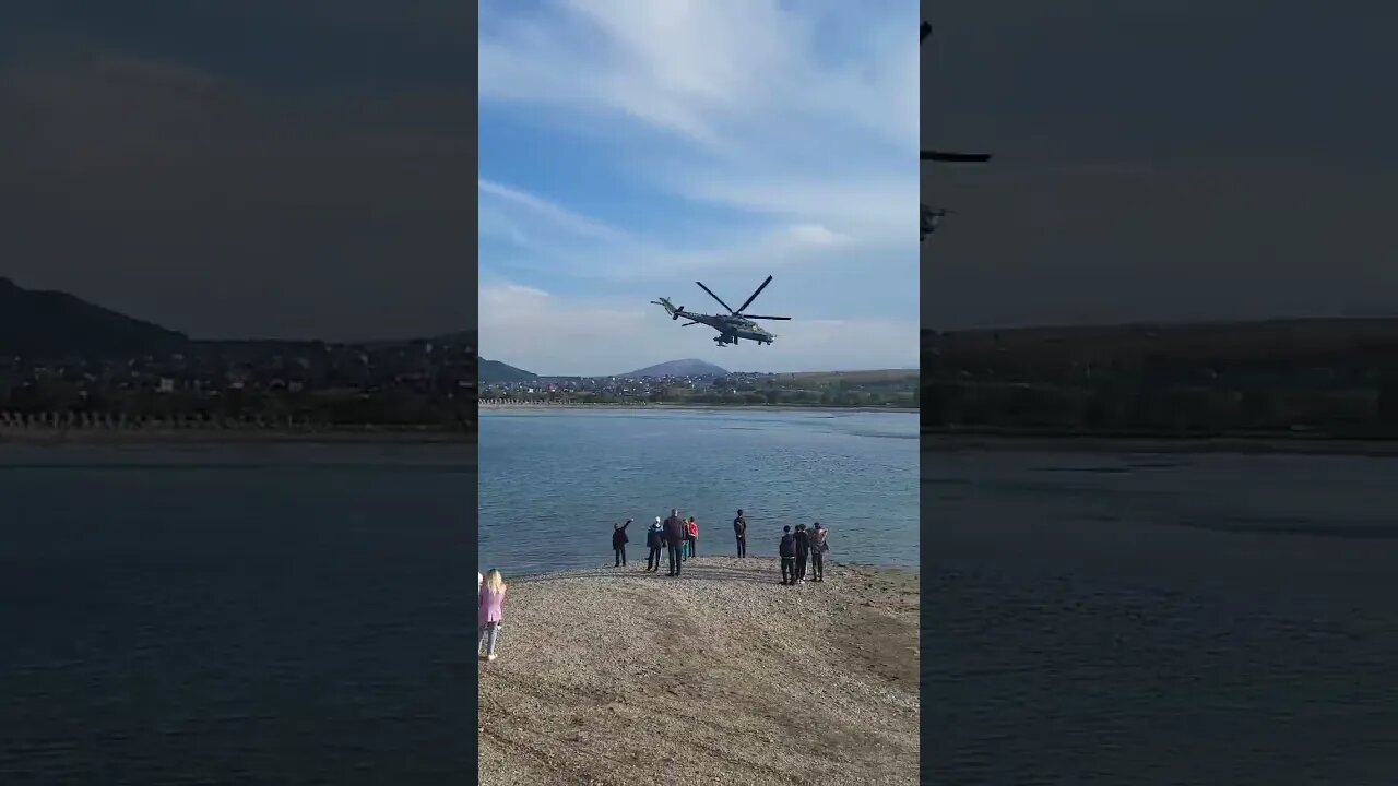Mil Mi-24P Hind fez show aéreo na região de Stavropol