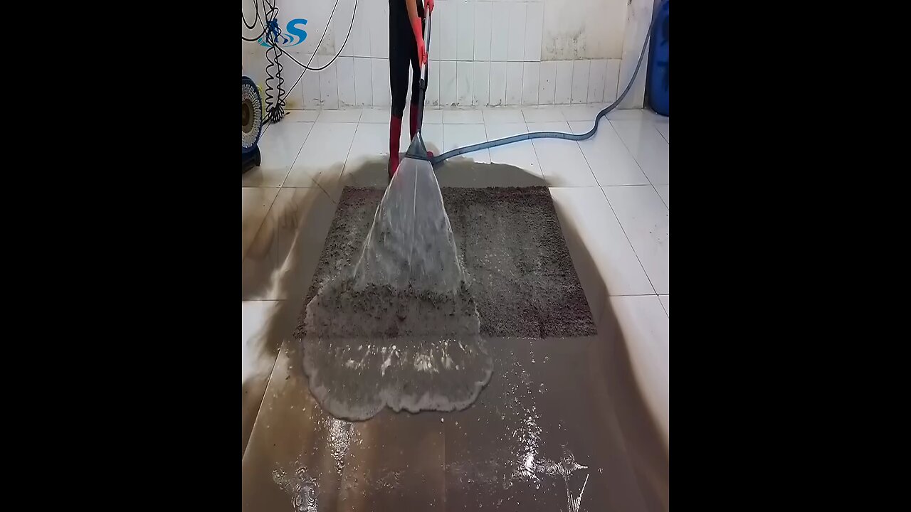 Terrible_Dirty_Flowing_Color_Carpet_Cleaning_ASMR(720p)