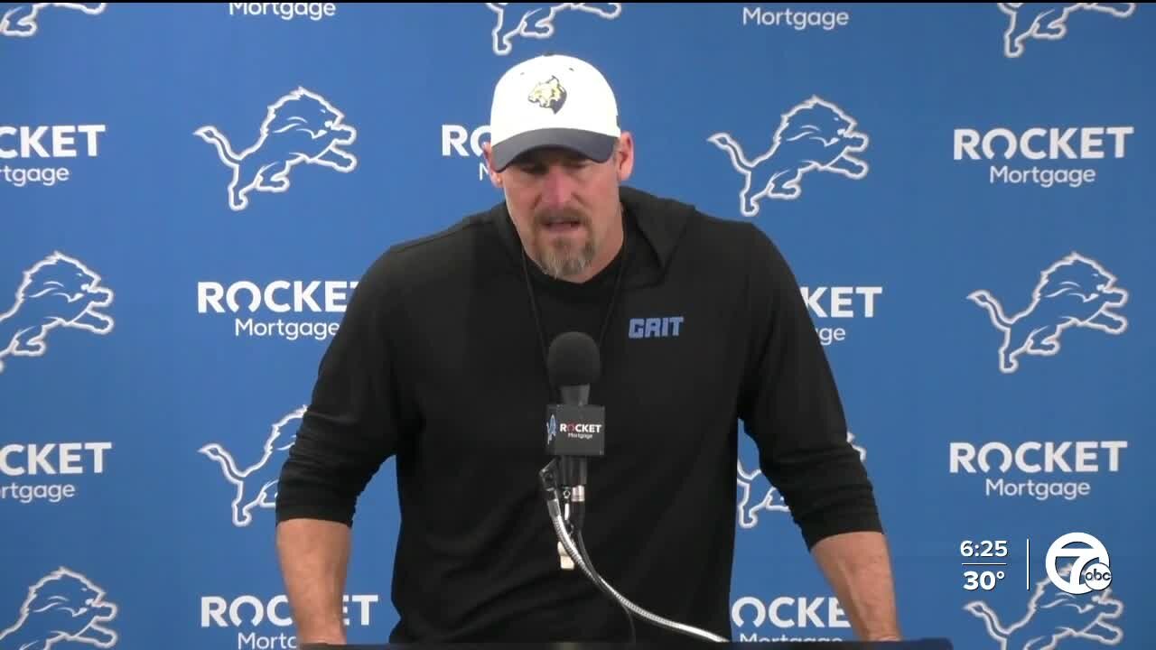 Dan Campbell wears Oxford hat to honor victims, community on anniversary of shooting