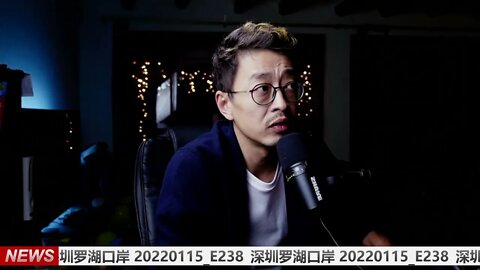 深圳罗湖口岸有人要打到习近平结果被按倒群众叫好 20220115_E238