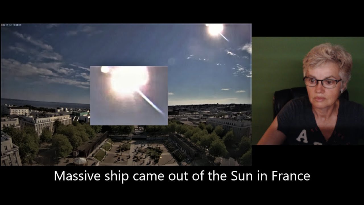 MASSIVE SHIP 100 TIMES SIZE OF THE EARTH CAME OUT OF THE SUN