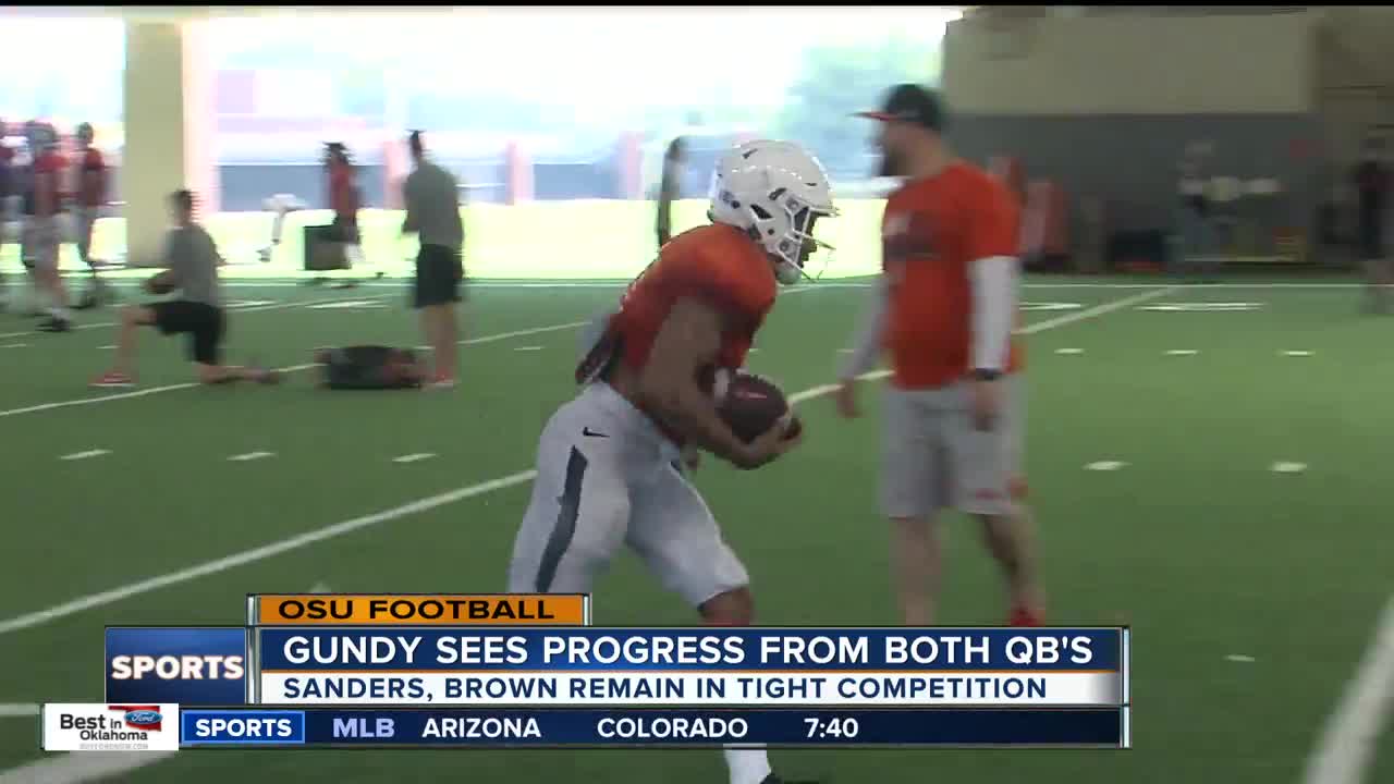 Gundy: Spencer Sanders, Dru Brown both making progress, having good preseason camp