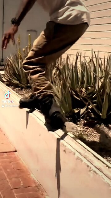 Cool, rollerblading clips