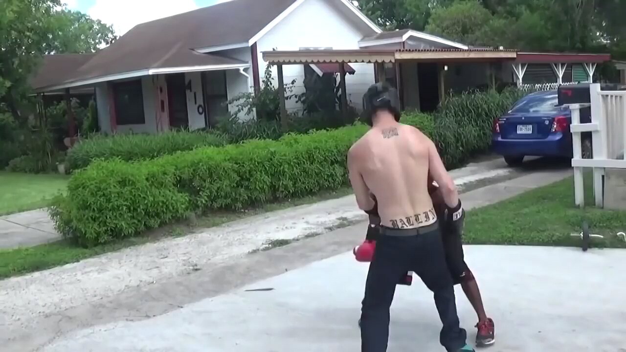 Fake Batman got no skills