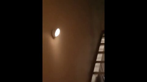 LUZ NOTURNA COM SENSOR