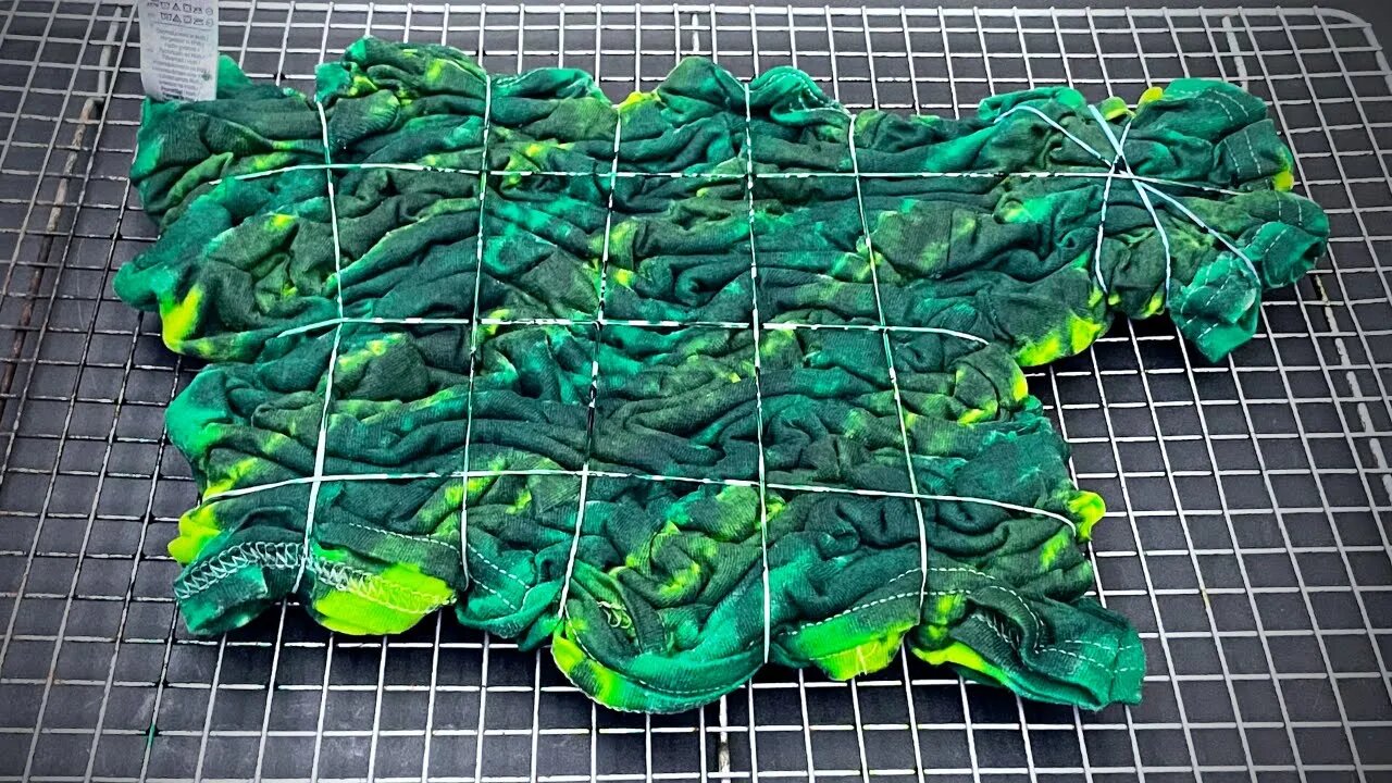 Tie Dye Pattern #513 - Jungle Scrunch Tie Dye T-Shirt (Liquid Dye)
