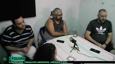 Transmissão ao vivo de 4 FOLHAS