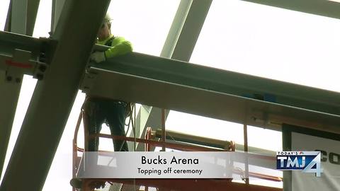 Bucks arena: Topping off ceremony