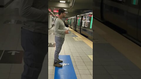 Montréal stylish metro