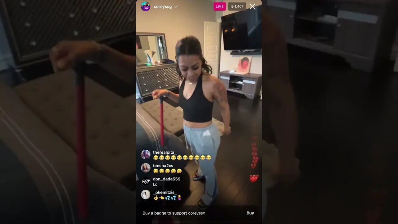 Corey H0rny Ass Applies Pressure On Carmen Early In The Morning On InstagramLive (26/03/23)