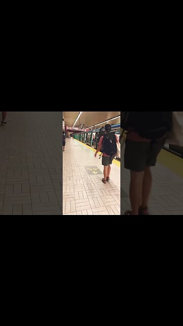 Montréal transit Metro ambience #viralvideo #montreal #traintravel #travel #subway