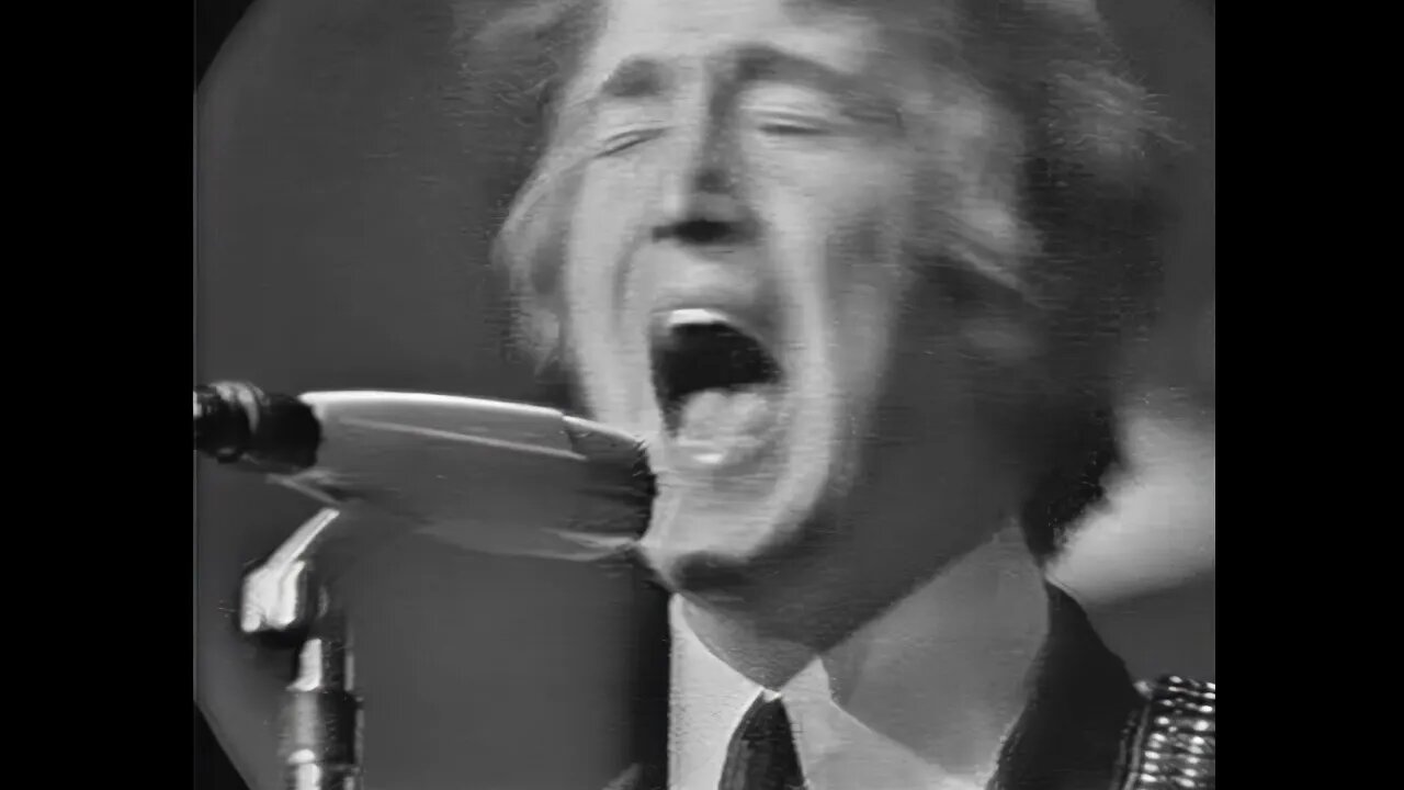 The Beatles - You Can't Do That! [ Live At Festival Hall, Melbourne, Australia]
