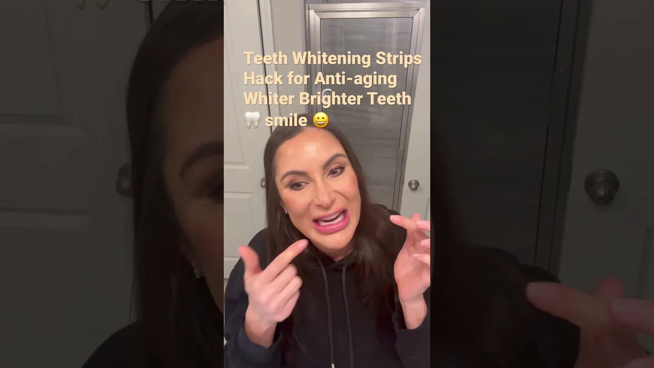 Teeth Whitening Strips Hack #whiteteeth #teethwhitening #smile #antiaging #2023 #loisbeautyluxe #tip