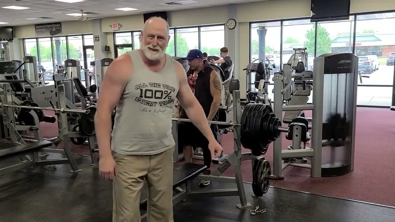 480lbs Bench Raw 60 years old (replay) My personal Best Bench in the Gym from 2 years ago