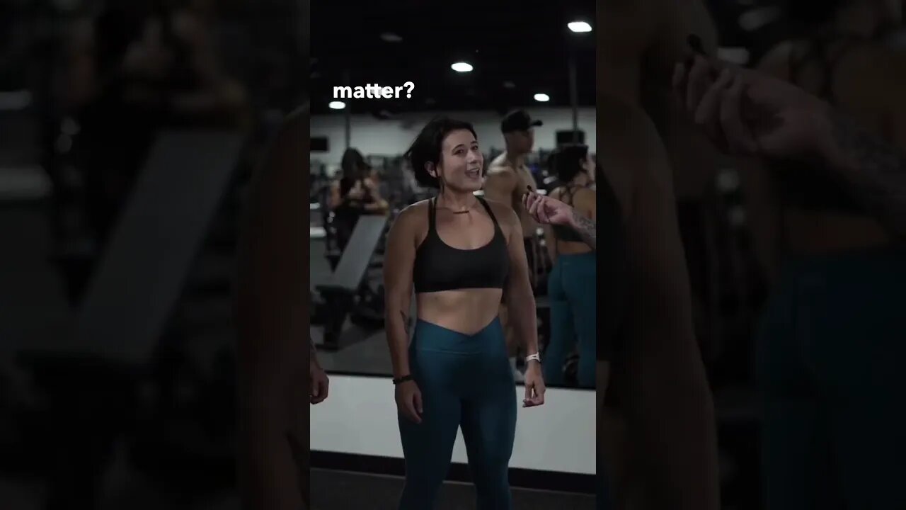 Asking gym girls their ideal body type… #shorts #micdup #fitgirl #gymgirl #gymcrush #fitgirl