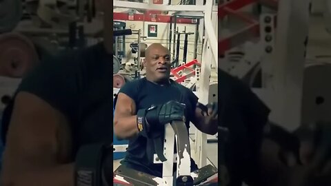 A LENDA DO FISICULTURISMO 7X CAMPEÃO DO OLYMPIA RONNIE COLEMAN TREINANDO COM 57 ANOS DE IDADE