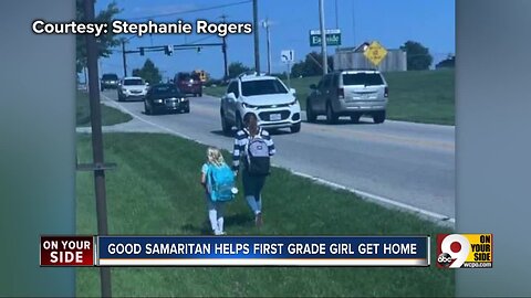 Student sees first grader walking home alone, tells mom: ‘Stop the car. I’m going to walk with her.’