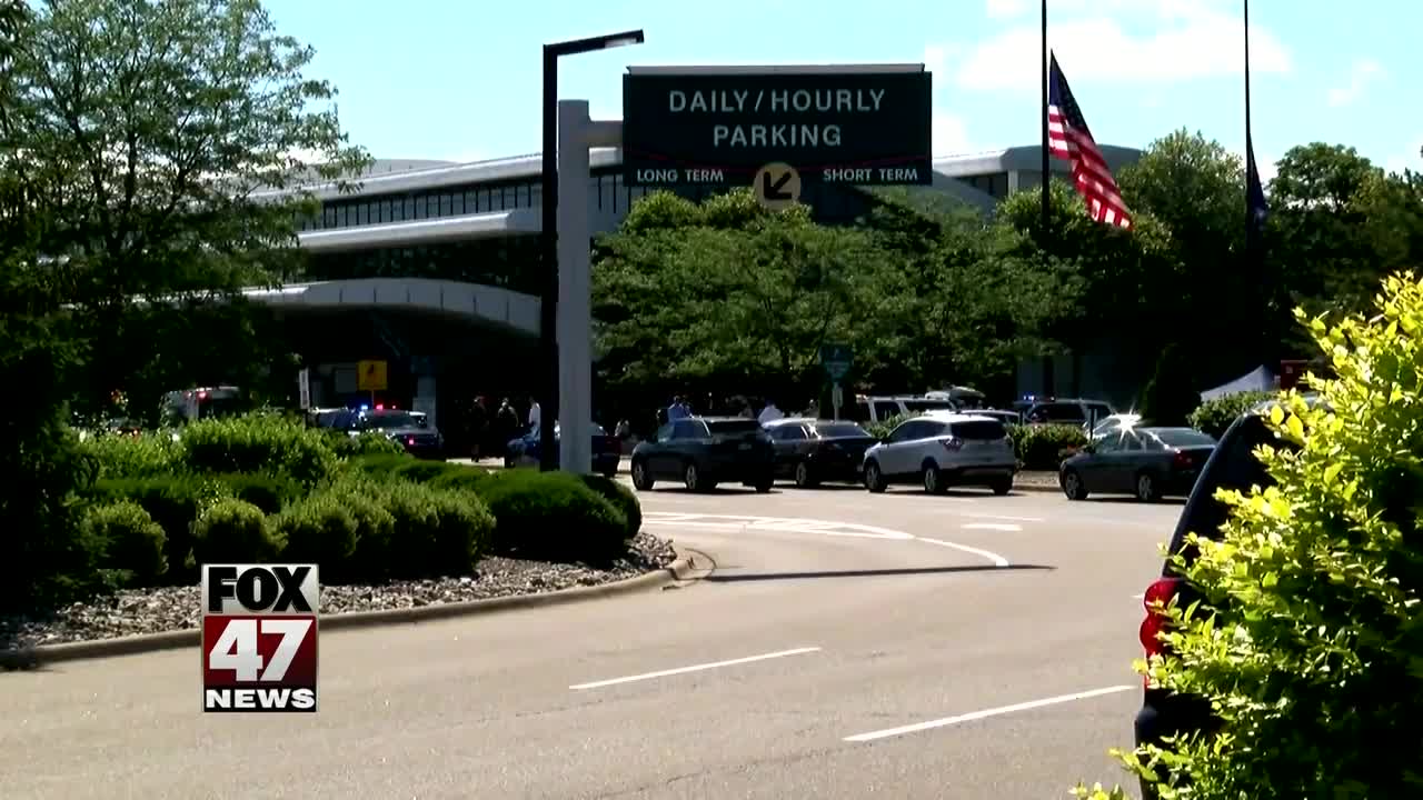 Opening statements begin in Flint airport stabbing trial