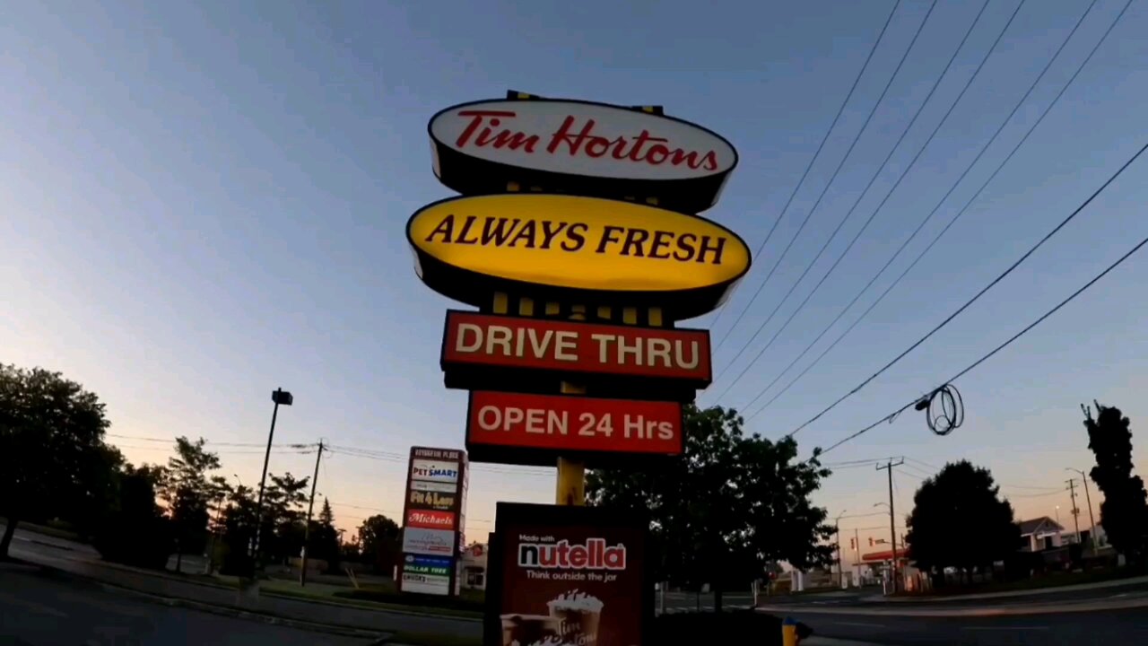 Tim Hortons Nutella croissant and nutella dream cookie Review + Bonus surprise Canada