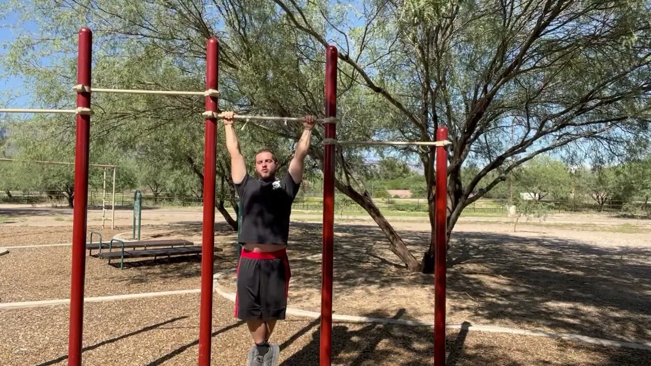 Side to side pull-ups