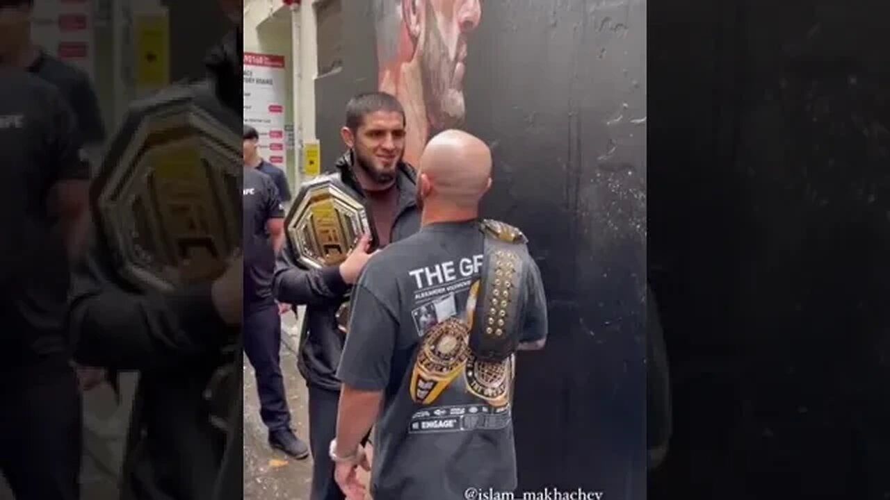 Just two Kings having a civil talk before going to battle