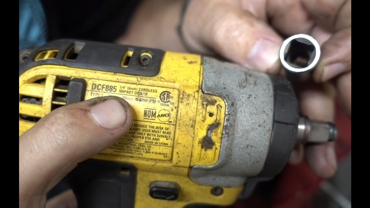 Dewalt Tool Hack How to Convert 1/4" Impact Driver to 3/8" Drive Impact