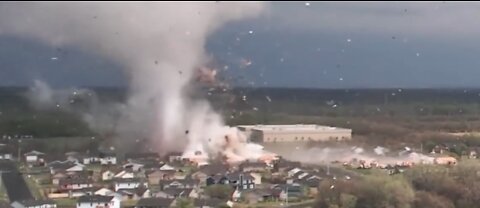 Tornado hits parts of Kansas, United States