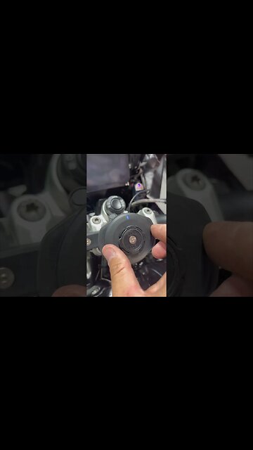 New Wireless QuadLock Charger! @Quad_Lock