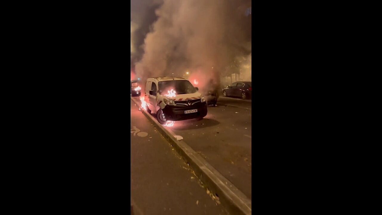 Nanterre FR: 2nd Night Of Riots Leave A Trail Of Destruction Again