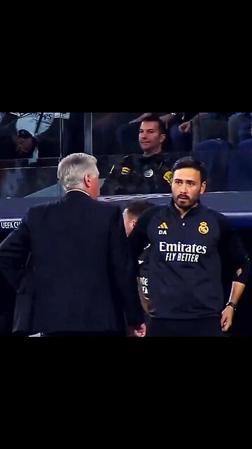 Davide Ancelotti going crazy with Carlo Ancelotti 🤯