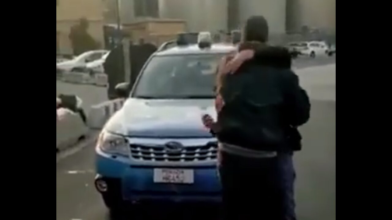 Italy: These cops have picked the correct side to fight with