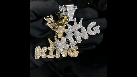 Hip Hop Crown King Pendant Necklace Iced Out Cuban Link Chain for Men Bold Bling Jewelry for Rappers