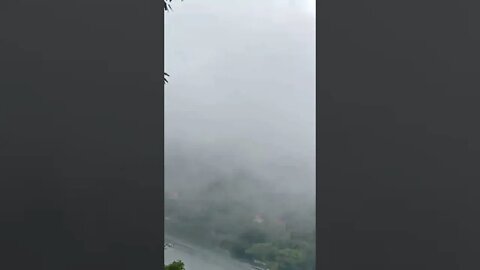😊 kya aapne badal dekhe... #shorts #travel #mountains #clouds