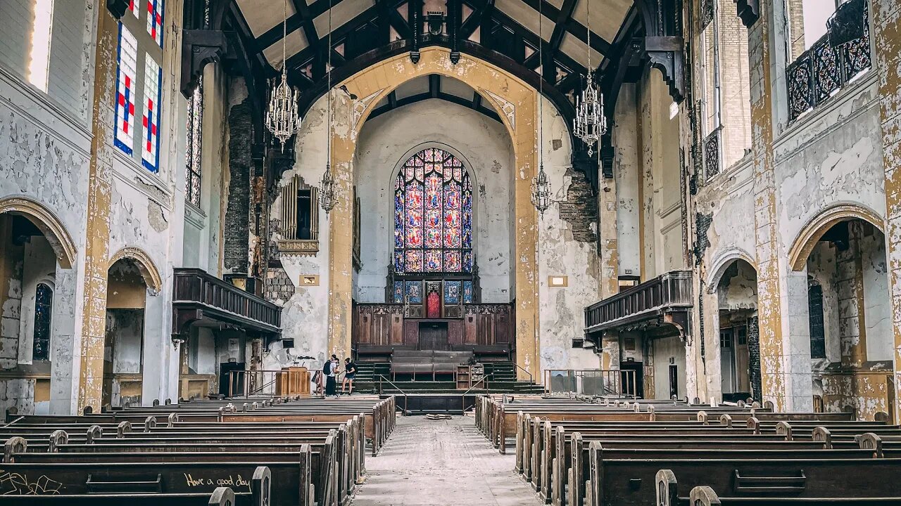 Exploring an Abandoned Lutheran Church in Chicago, Illinois