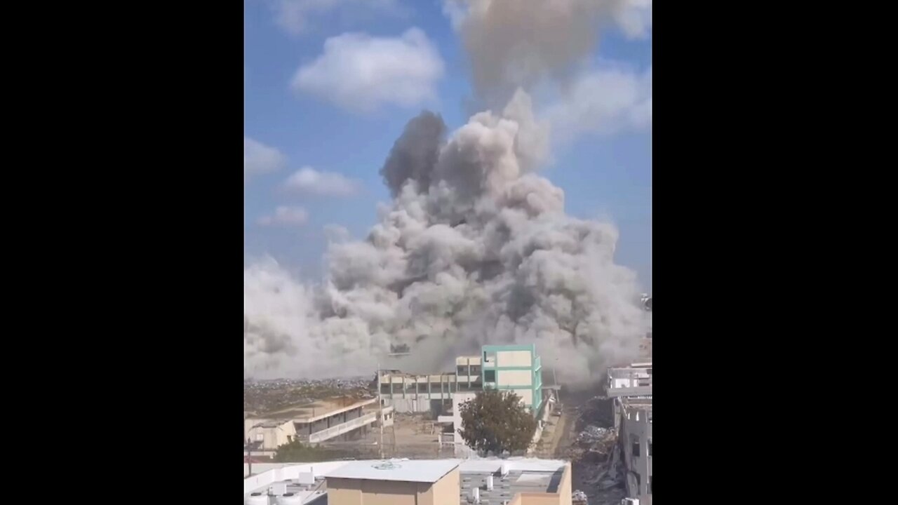 jEEWs Bombed Several Buildings near the Baptist Hospital in Northern Gaza